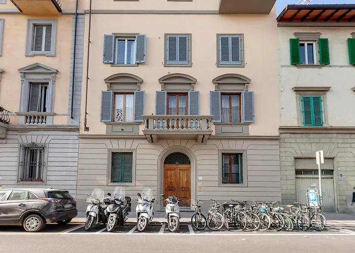 Capponi 95 * Florence