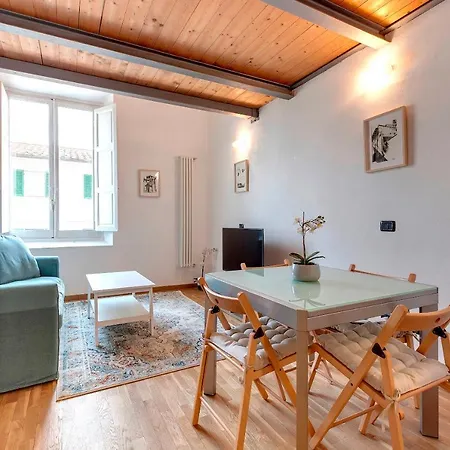 Apartment Capponi 95 *