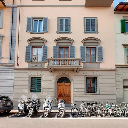 Capponi 95 * Florence